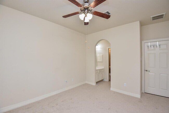 Building Photo - 2403 Galleon Point Ct