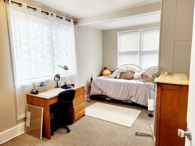 Building Photo - 217 McLane Ave