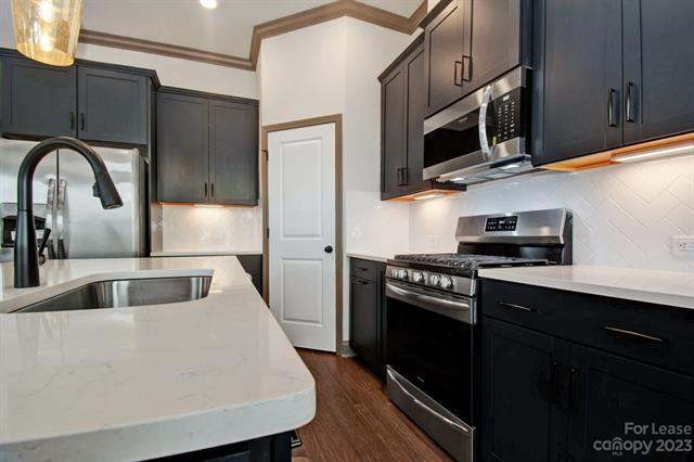 Building Photo - 6311 Southgrove St