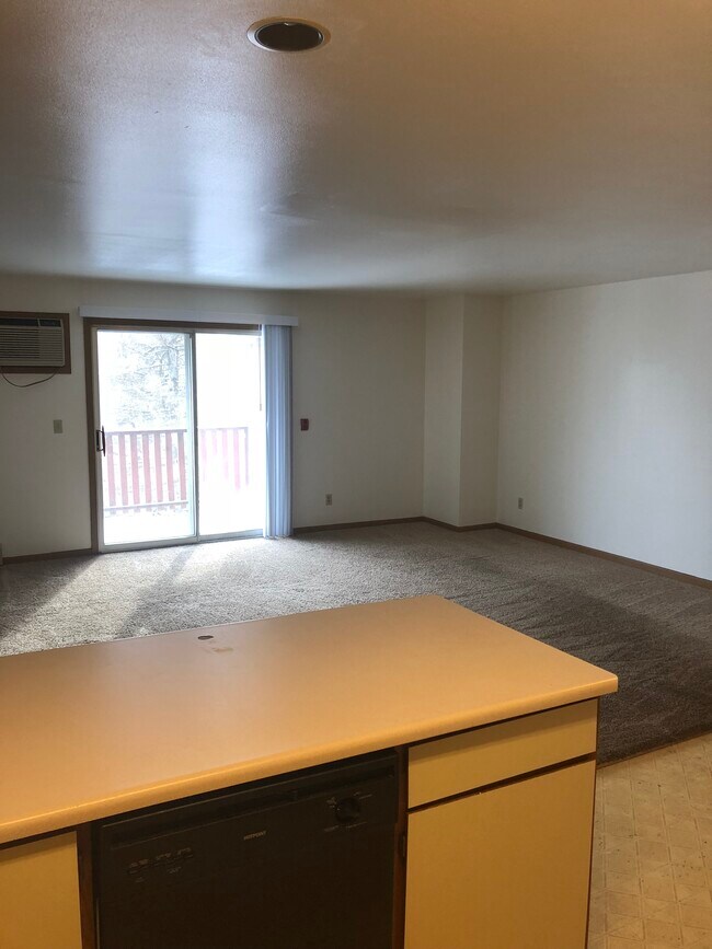 Living room - Two Bedroom Units located at 110 Cimarron Ct in Oshkosh