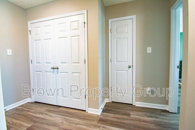 Building Photo - 4918 Yorkchester Dr