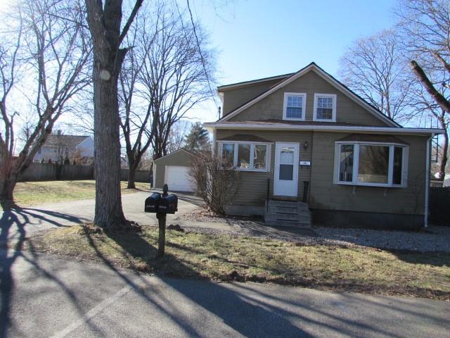 Building Photo - 21 Forest Ave