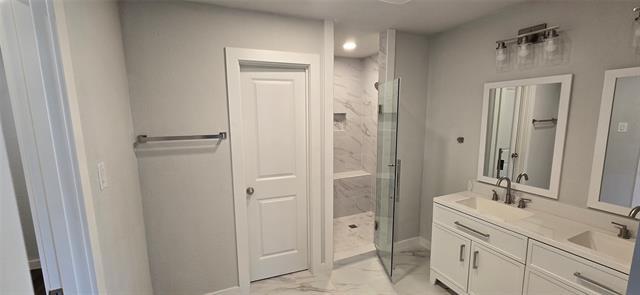 Building Photo - 2021 Costa Mesa Dr