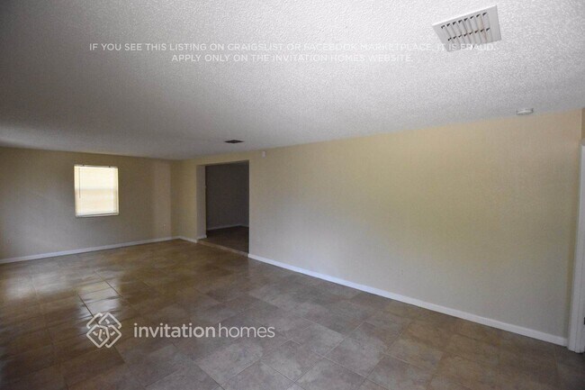 Building Photo - 2415 4th St