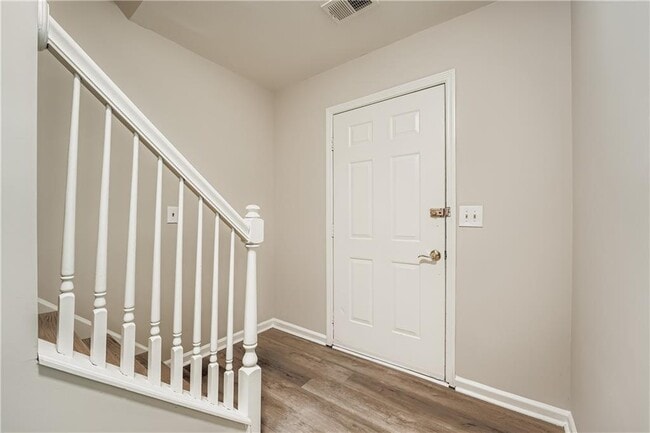 Building Photo - 1699 Cedar Bluff Way