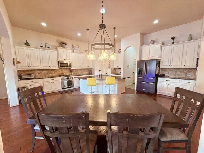 Building Photo - 29011 Powder Ridge Dr