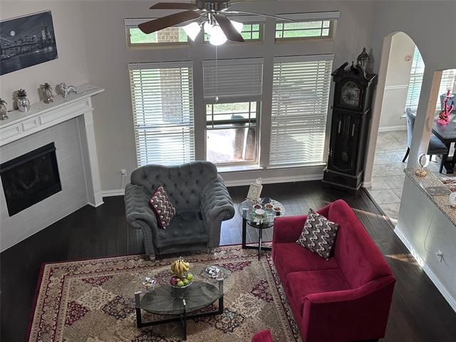 Building Photo - 912 Foxtail Dr