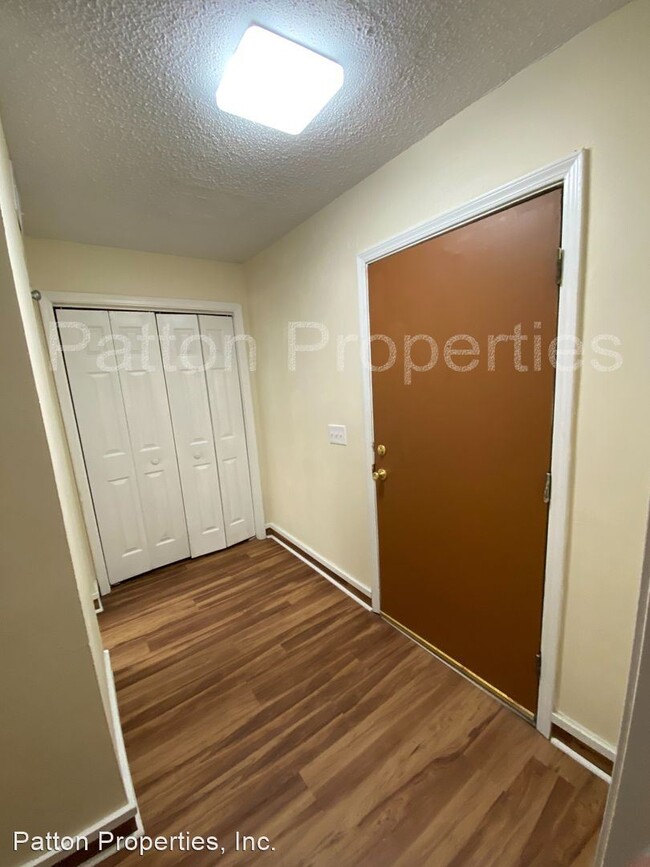 Building Photo - 4 br, 3 bath House - 162 Lions Gate Road
