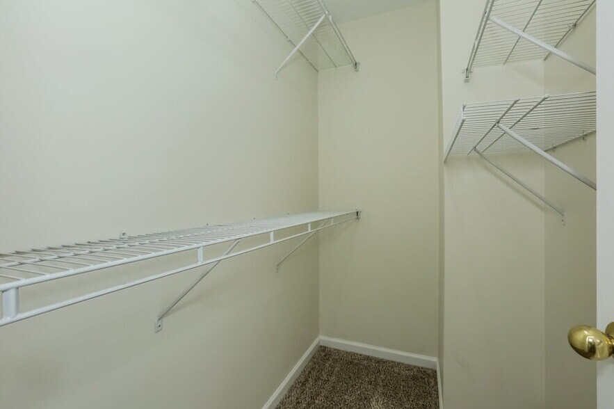 Building Photo - 19404 Fridley Ln