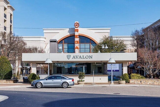 Building Photo - 440 Baroque Dr