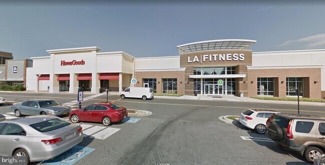 Building Photo - 884 Quince Orchard Blvd