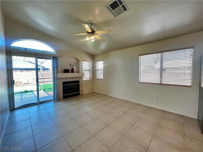 Building Photo - 7100 Village Shore Ct