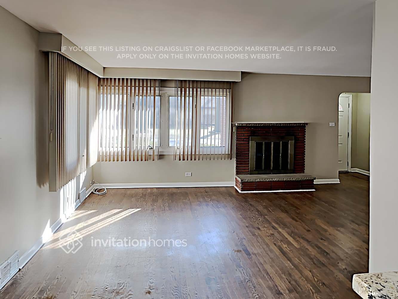 Building Photo - 9632 Mansfield Ave