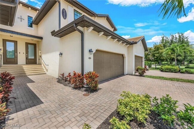 Building Photo - 2375 Montserrat Ln