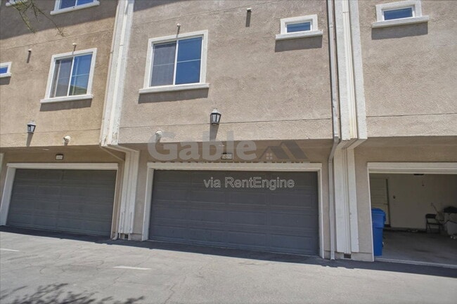 Building Photo - 14854 Nordhoff St