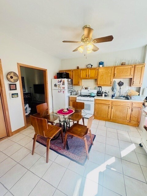 Primary Photo - 206 Hanover St