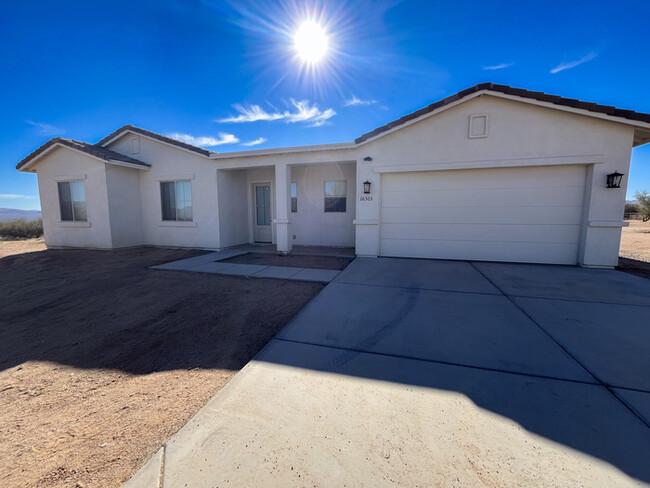 Primary Photo - 4Bed/2Bath House in Rio Verde! $199 MOVE-I...