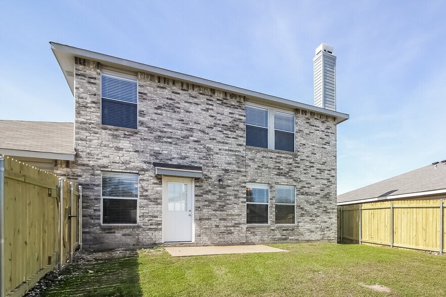 Building Photo - 717 Lovern St
