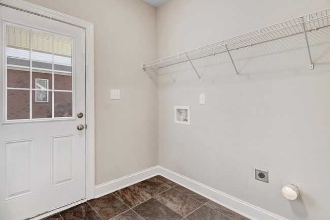 Building Photo - 312 Kingston Cir