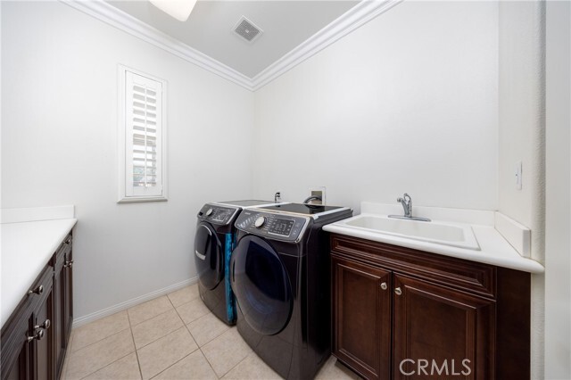 Building Photo - 3940 Golden Terrace Ln