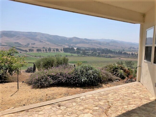 Building Photo - 6006 Los Osos Valley Rd