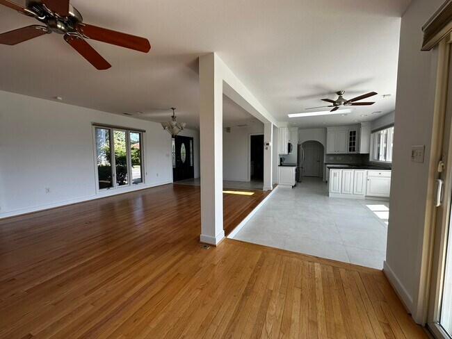 Building Photo - 705 Whitehall Plains Rd