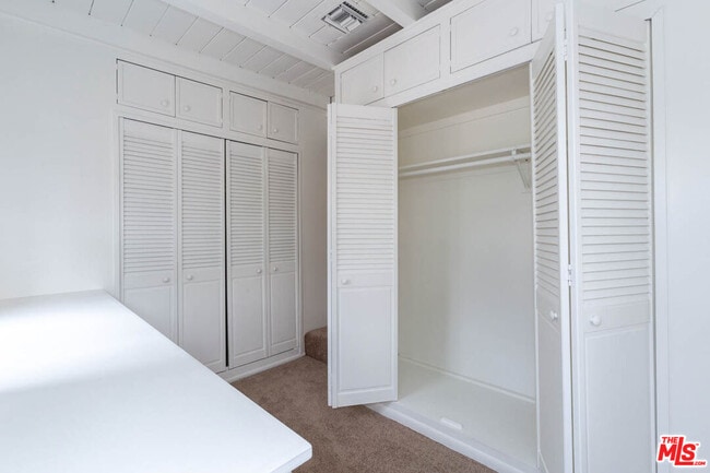 Building Photo - 146 N Citrus Ave