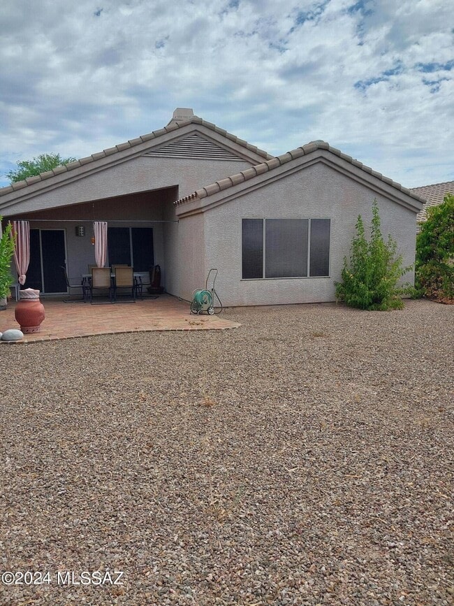 Building Photo - 9674 E Country Ct