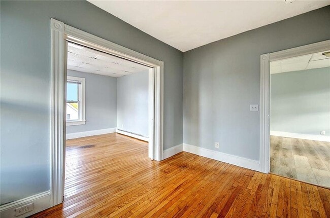 Building Photo - 68 Division St