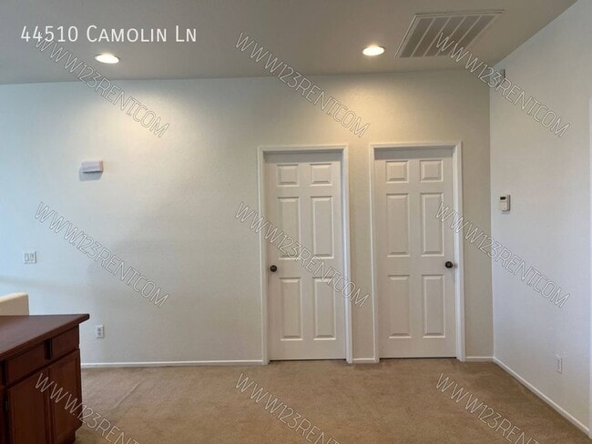 Building Photo - 44510 Camolin Ln