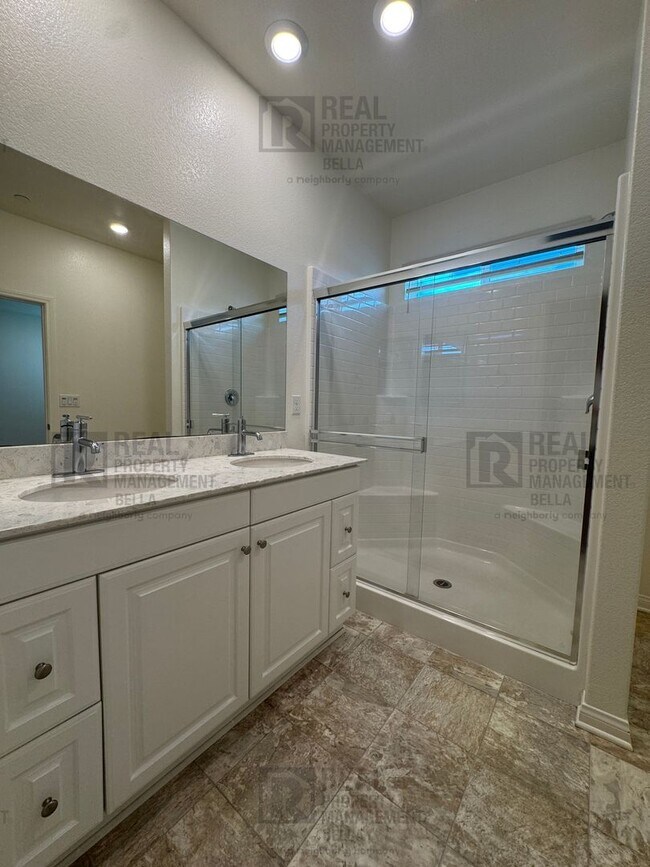 Building Photo - Modern Living in Menifee – 3 Bedrooms + De...