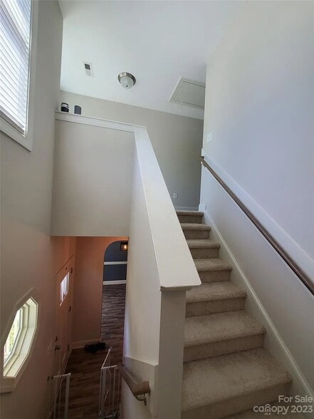 Building Photo - 77 Chaparral Trl