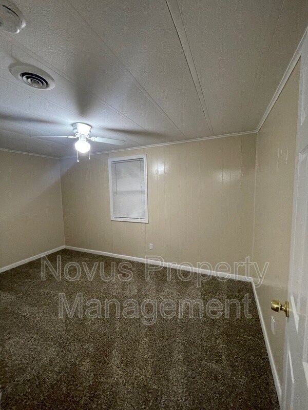 Building Photo - 50 Gees Ln