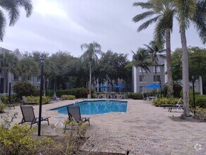 Building Photo - Spacious 3bedroom, 3bath condo unit