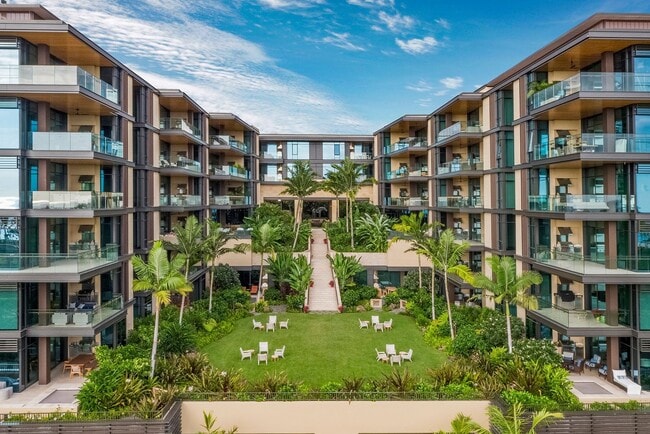 Building Photo - Luxurious 3BR Sky Residence at Park Lane