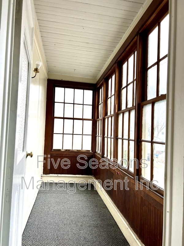 Building Photo - 55 Greene St