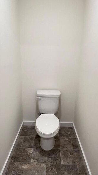 Building Photo - 4266 Scenic Dr SE