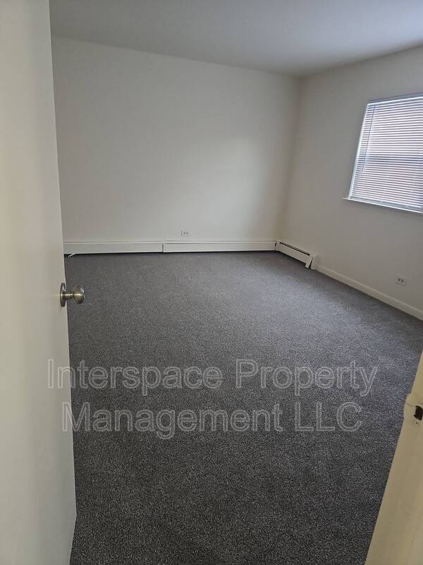 Building Photo - 9841 S Harlem Ave