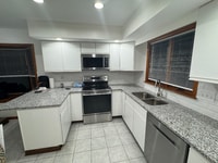 Building Photo - 42 Parkington Cir