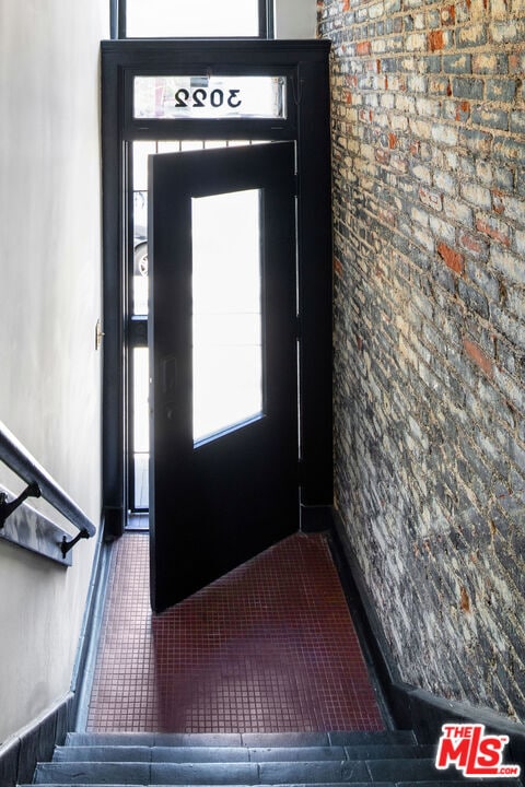 Building Photo - 3020 W Sunset Blvd