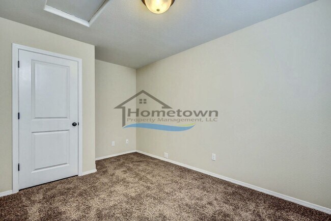 Building Photo - 2852 N Julie Ann Ct