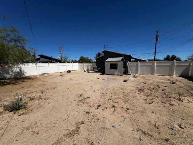 Building Photo - 72061-72067 Joshua Ln.