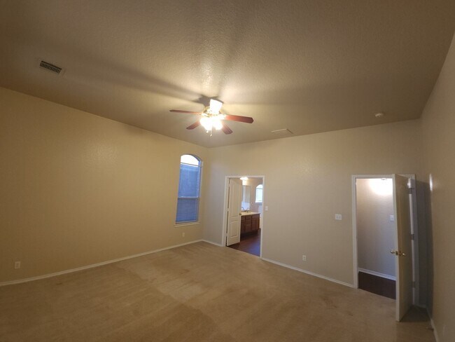 Building Photo - 21215 Encino Ash