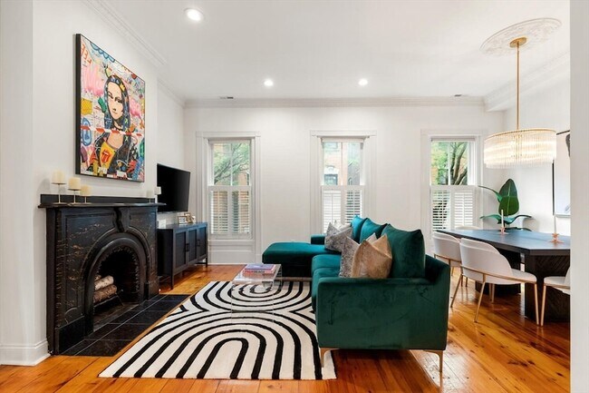 Primary Photo - 39 Mt Vernon St
