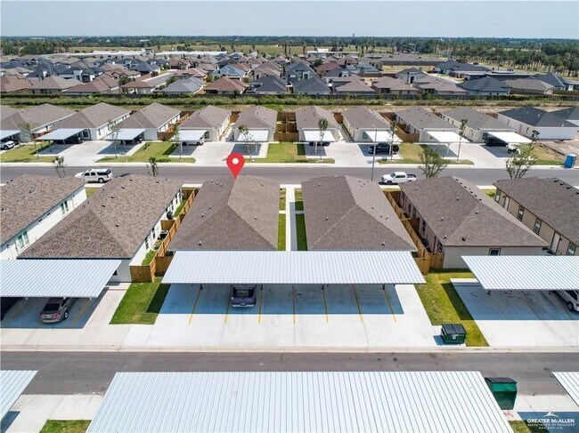 Building Photo - 33 Puffin Ave