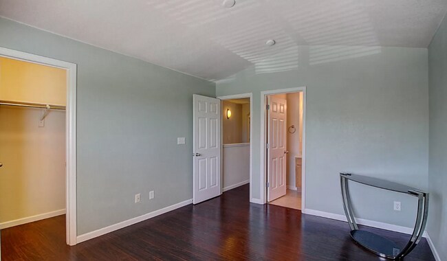 Building Photo - 3601 Ponderosa Ct