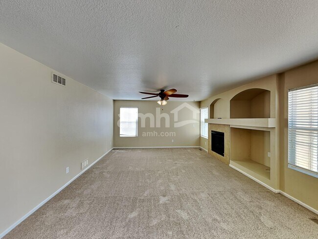 Building Photo - 10175 Fraser St