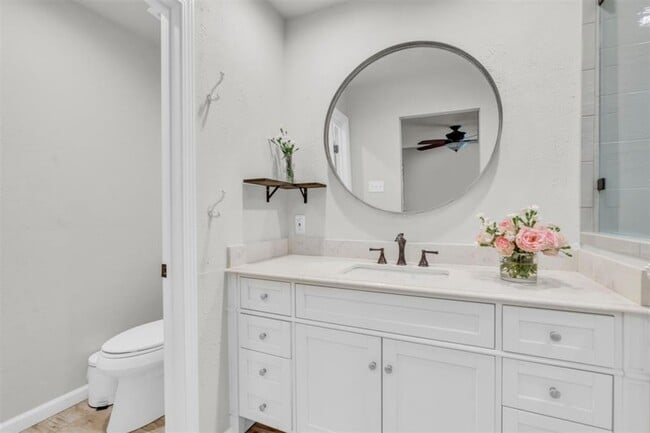 Building Photo - 25 Hornbill Ct