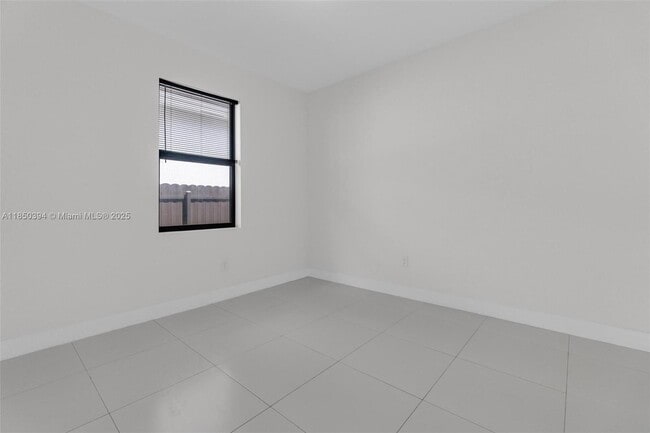 Building Photo - 19447 SW 124th Ave