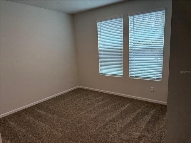 Building Photo - 9 Pier Ln